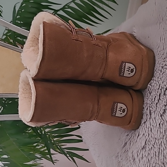 BearPaw Winter Boots ❤️ - Picture 9 of 10